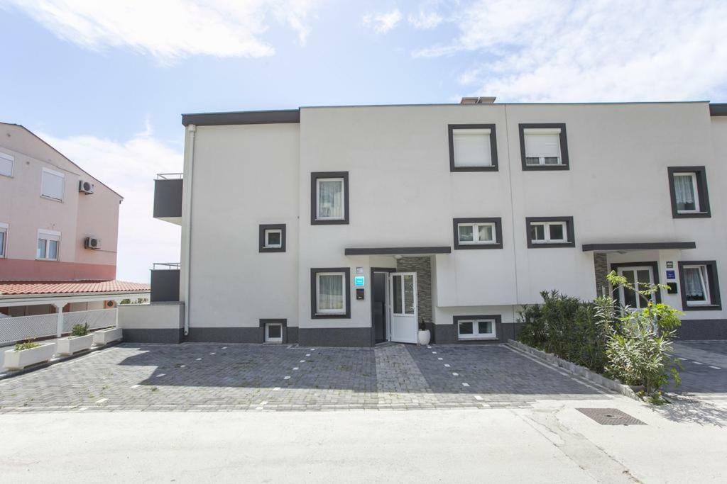 Apartman Tony Makarska Exterior foto